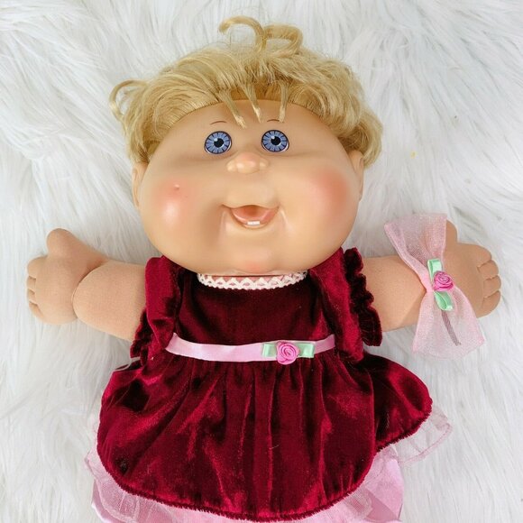 Cabbage Patch Doll Blonde Blue Eyes 2005 Play Along Velvet Dress 14 in - Picture 2 of 12